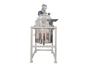 500L不銹鋼夾套外循環(huán)反應釜發(fā)往鄭州