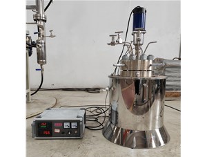 1L高溫高壓不銹鋼電加熱反應(yīng)釜已完工發(fā)往韓國(guó)